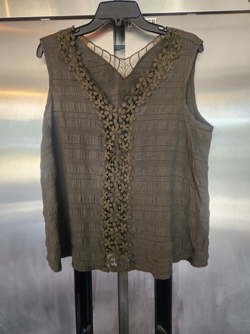 Hapsho Olive Green Textured Knit Sleeveless Top Crochet Trim V-Neck Size XL